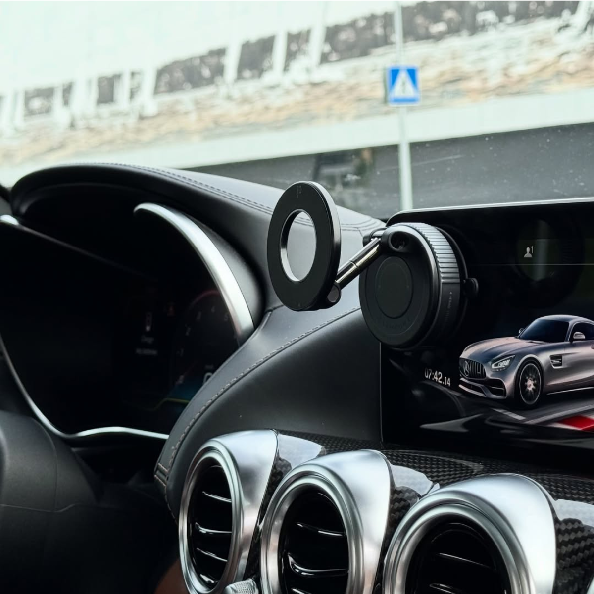 SnapMount - Hållaren som sitter fast